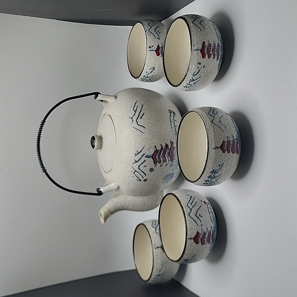 Japanese Stoneware Teapot and 5 Cup Set